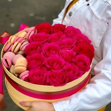 Букет Розы со сладостями
