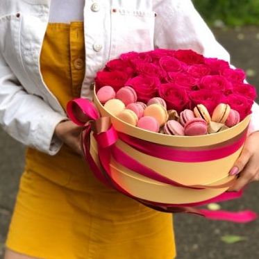 Букет Розы со сладостями