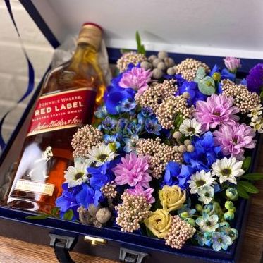 Букет Цветы в чемодане